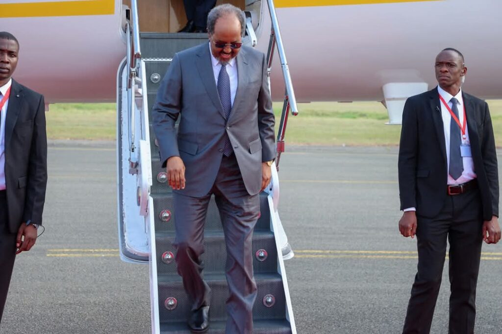 Xog:-Maxaa kala socotaa Safarada Xasan ee tira beelka ah?