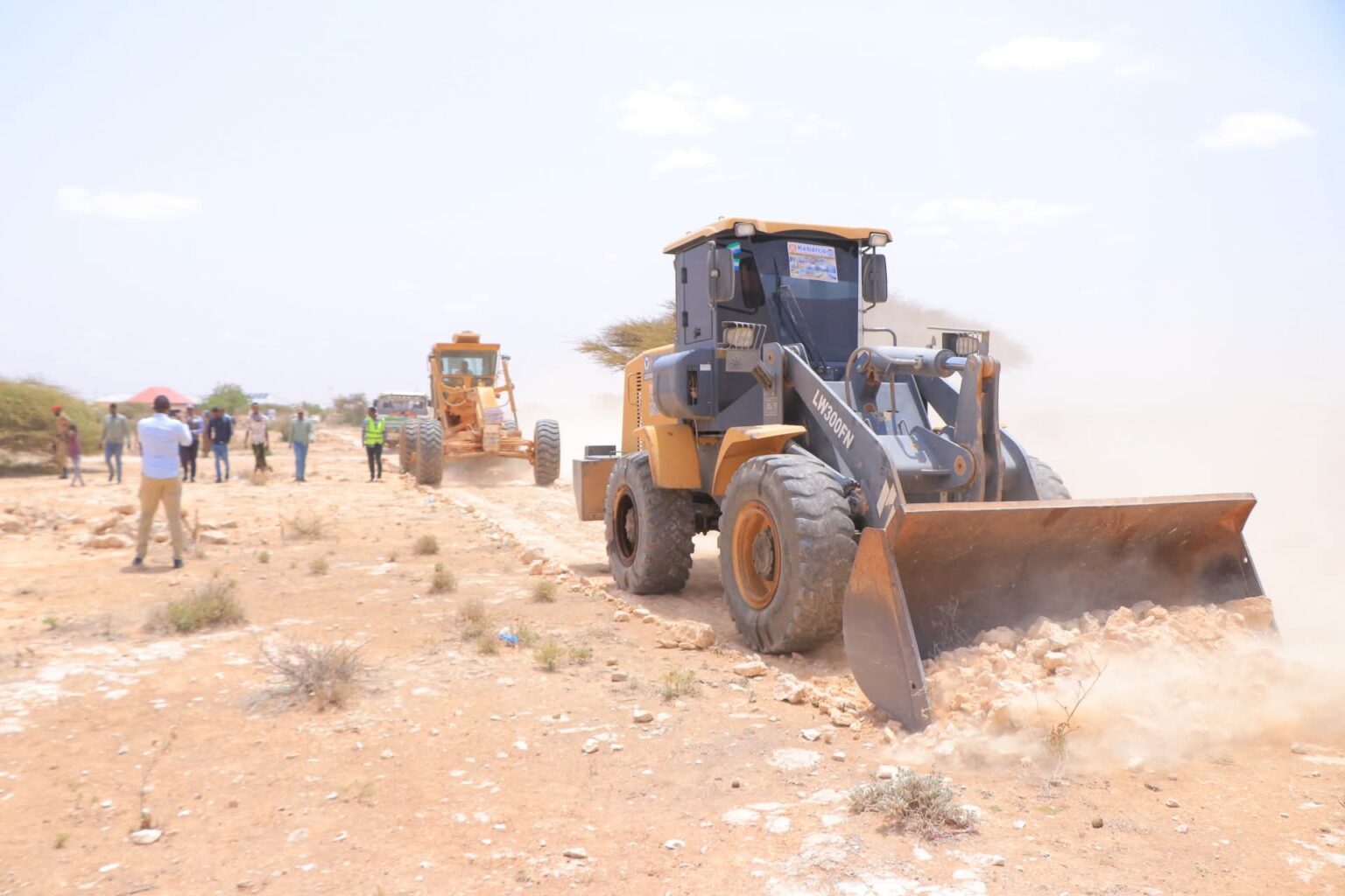 Dhismaha Wadada Galkacyo-Bacaadweyn oo la bilaabay