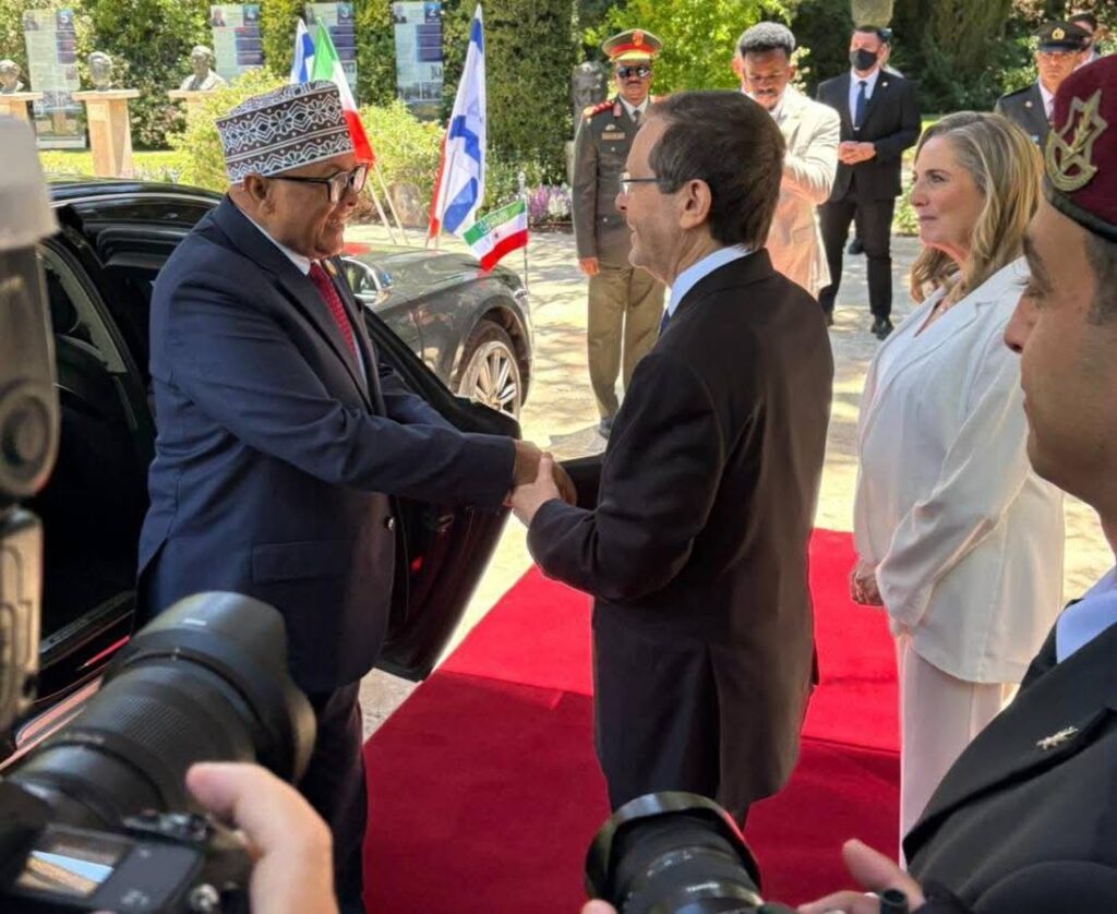 ISRAA’IIL: Cirro oo lagu soo dhaweeyay Tel Aviv