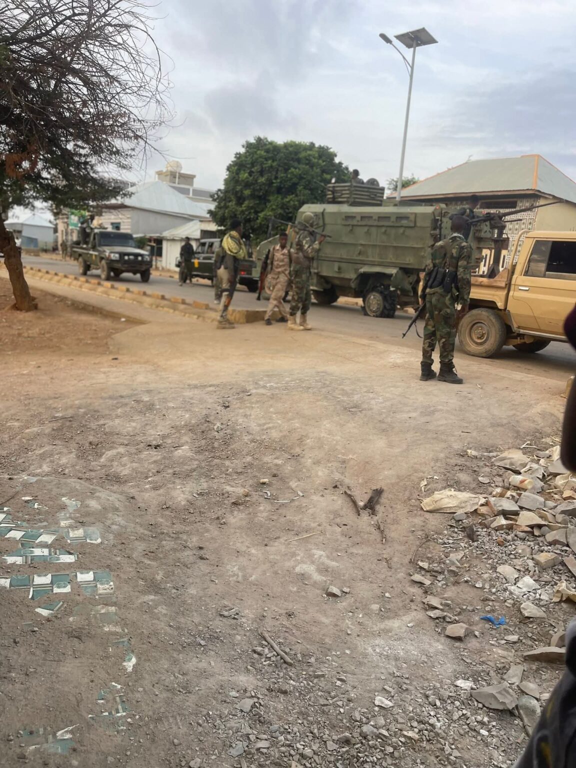 DEGDEG: Dagaal culus oo ka bilowday Baydhabo