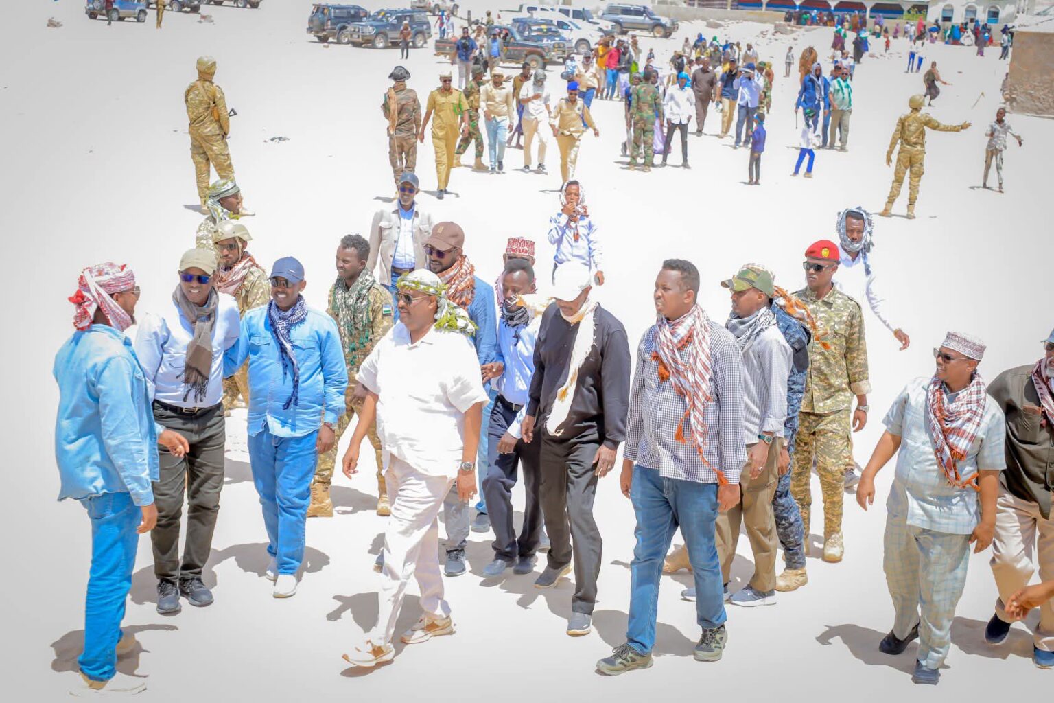 Madaxweyne Deni oo lagu soo dhaweeyay Dhinowda