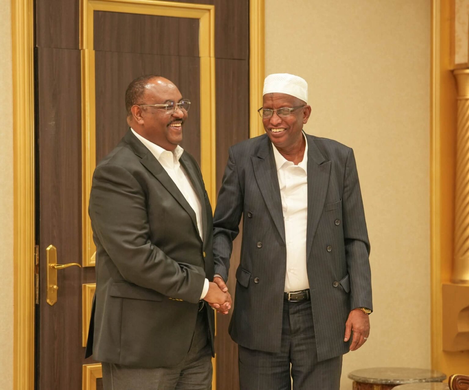 Deni oo qaabilay Guddoomiyaha Jaaliyadda Zambia